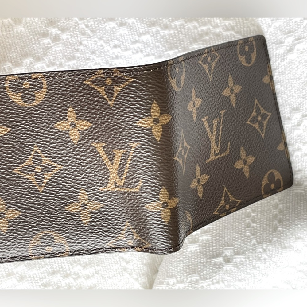Louis Vuitton compact wallet Monogram for mens - Picture 11 of 16